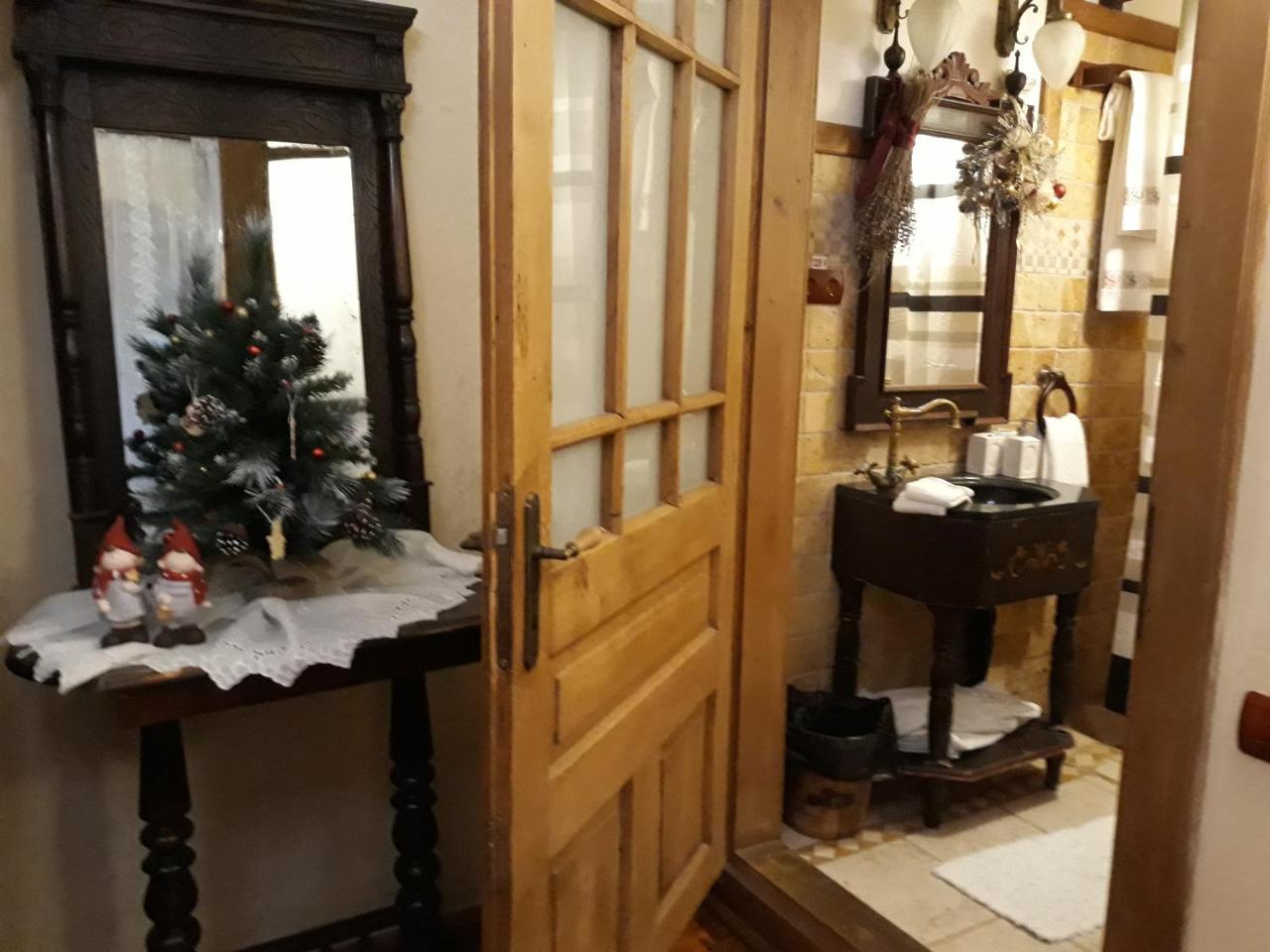 Casa Cositorarului Boutique Pension Segesvár Kültér fotó